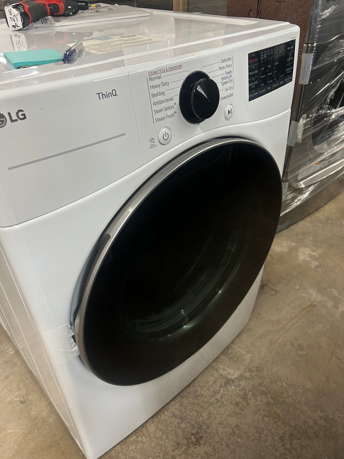 7.4 cu. ft. Ultra Large Capacity Smart Front Load Energy Star Gas Dryer
