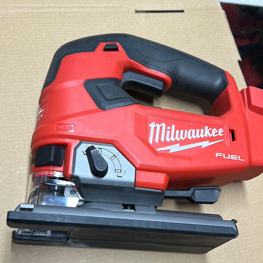 M18 FUEL 18V Lithium-Ion Brushless Cordless Jig Saw (Tool-Only) slightly used