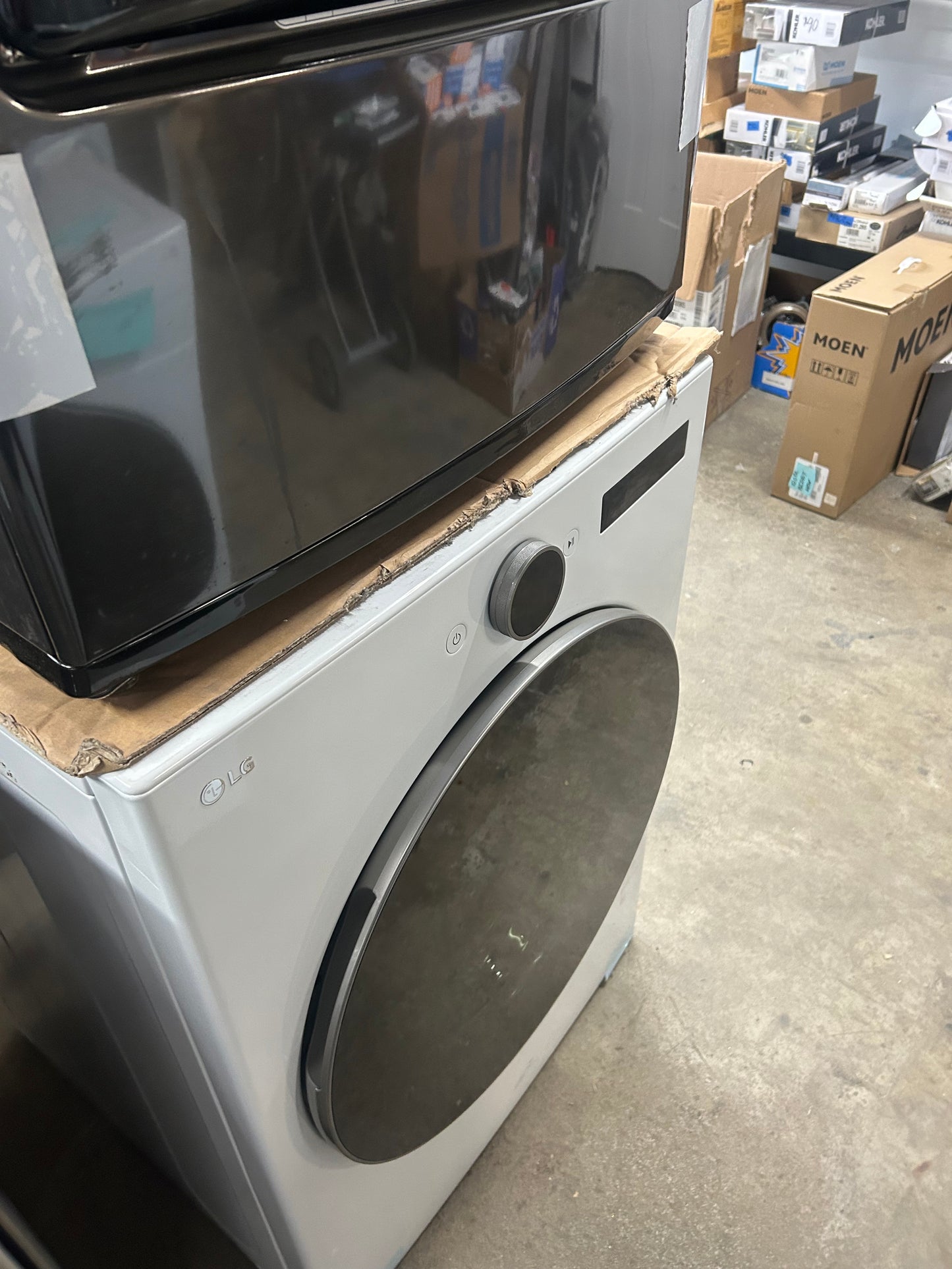 7.4 cu. ft. Vented Stackable SMART Gas Dryer in White with TurboSteam and AI Sensor Dry Technology