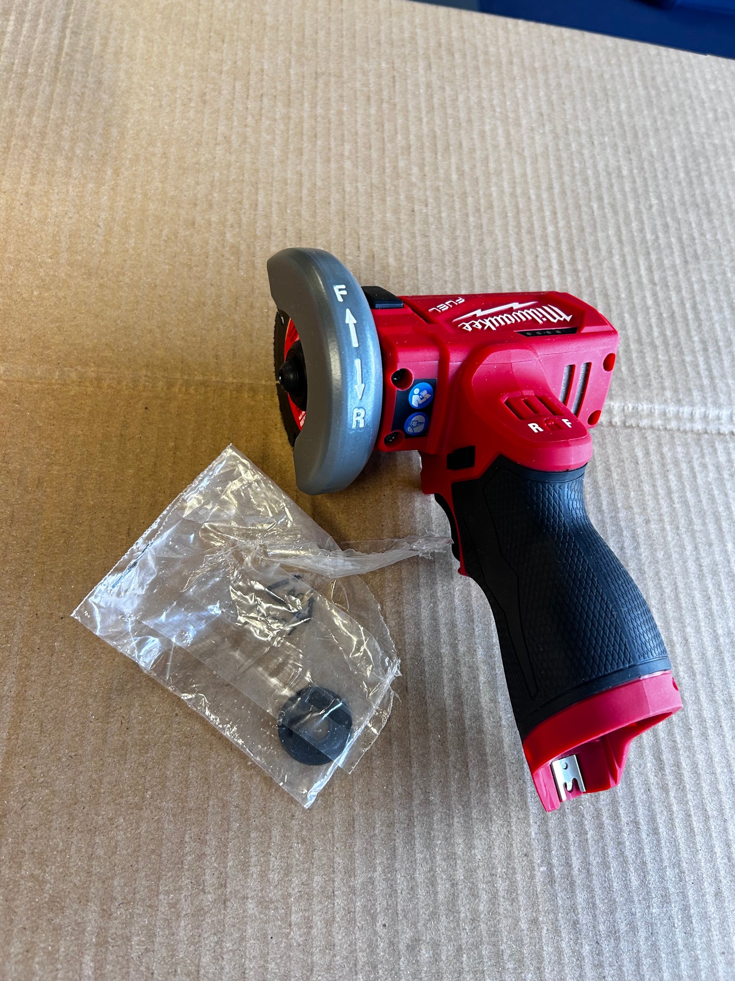 M12 FUEL 12V Lithium-Ion Brushless Cordless 3 in. Cut Off Saw (Tool-Only)