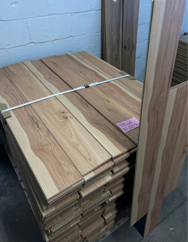 Outlast+ ArdenBlonde Hickory 10 mm T x 6.1 in. W WaterproofLaminate WoodFlooring