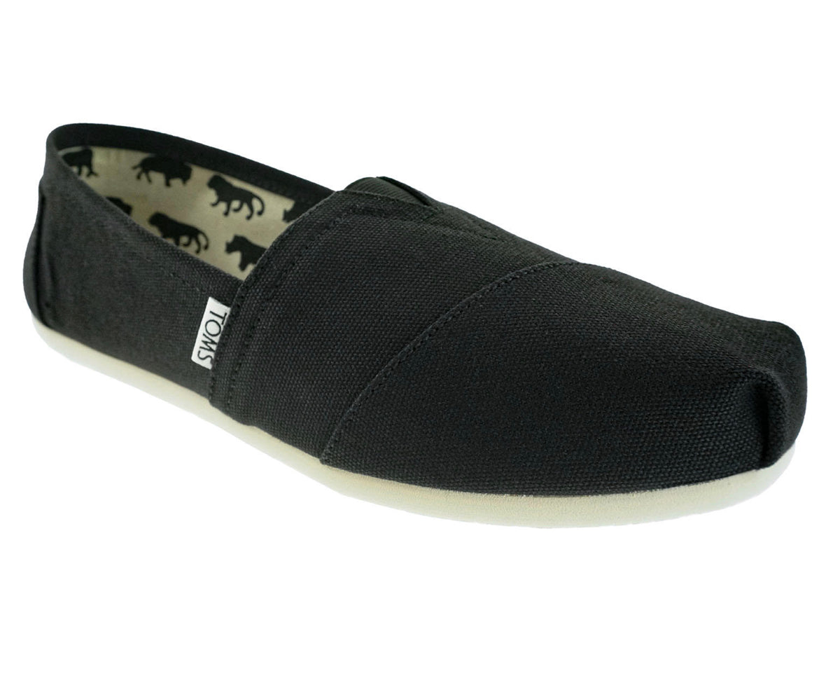 TOMS Women's Classic Canvas Shoe